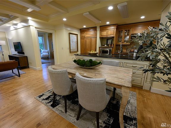 4th image of 1414 1st Ave W APT 203