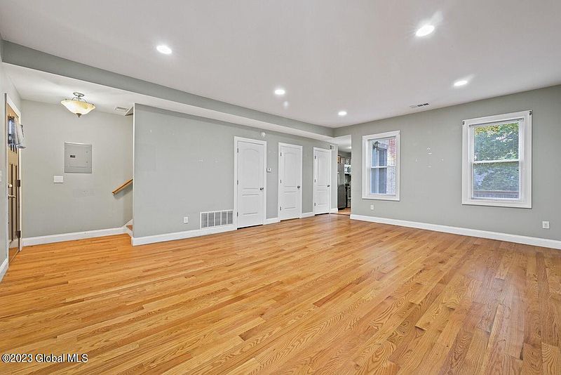 2nd image of 49 Myrtle Avenue