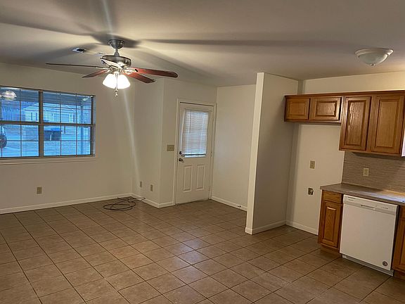 5th image of 1706 Clearwood Dr #A