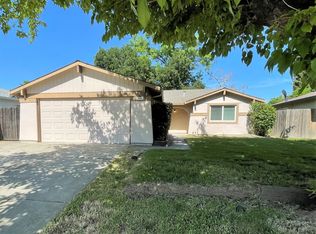 7008 Bear River Dr, Sacramento, CA 95842