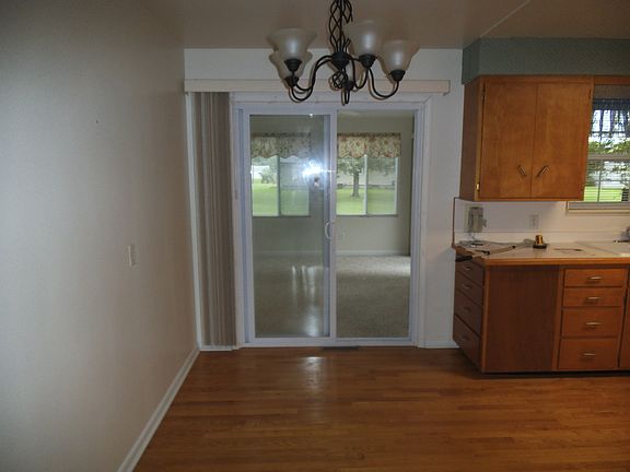 5th image of 2925 Cadillac Dr