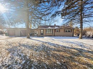10139 S 11th Ave, Oak Creek, WI 53154