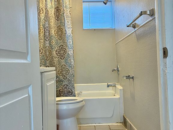 5th image of 338 W 29th St