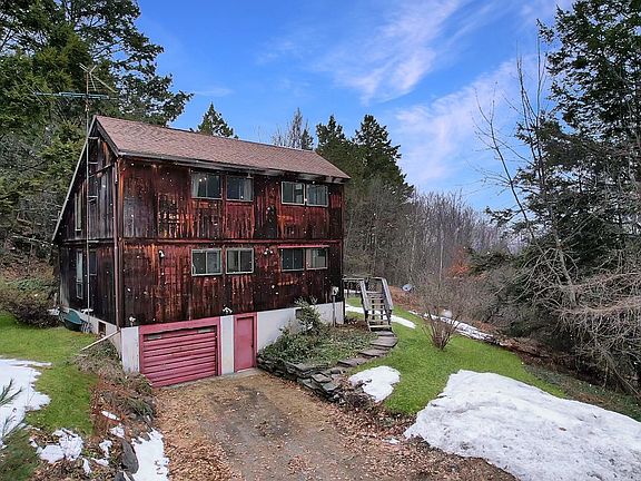 3rd image of 946 Huckle Hill Road