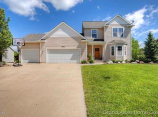 3663 Chad Alan Dr SW, Grand Rapids, MI 49534