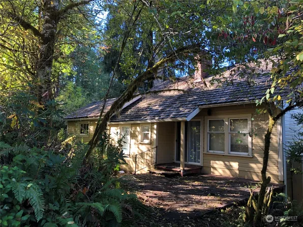 481 South Shore Road, Quinault, WA 98575