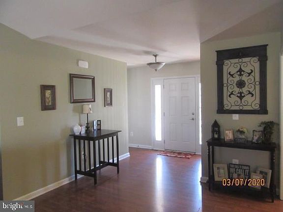3rd image of 227 Jacoby Junction Dr