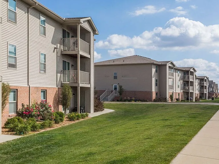 The Legends Apartments | Specials Available — Photo 13
