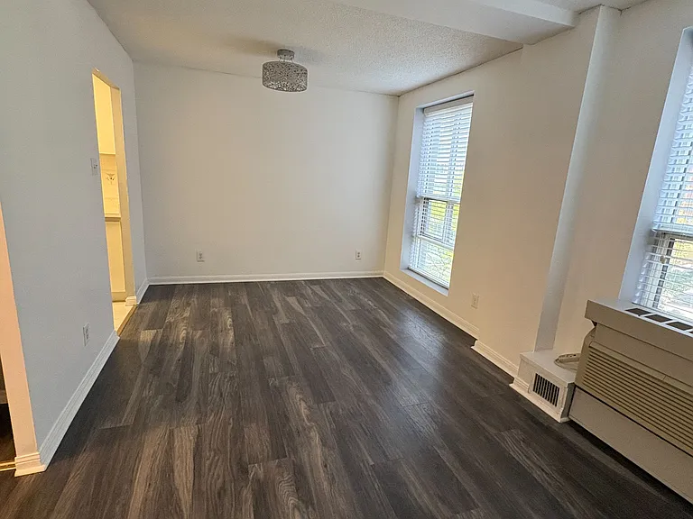 80 Charles St E #502 — Photo 7