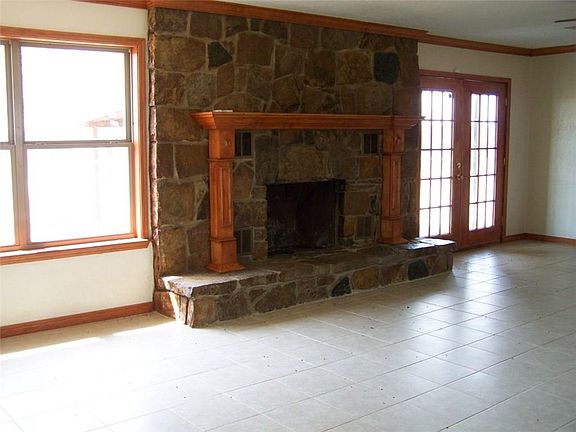 4th image of 30326 E County Road 1585