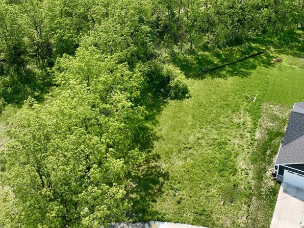 101 Douglas Drive #71, Brooklyn, WI 53521