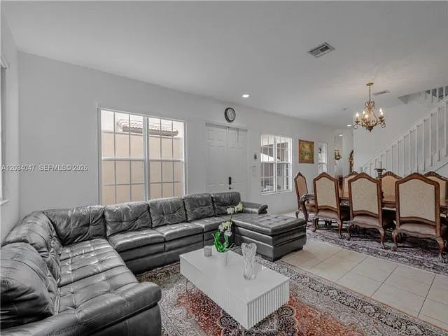 623 SW 146th Ter — Photo 5