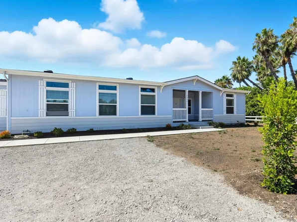 2090-94 Curtis Dr, Vista, CA 92084