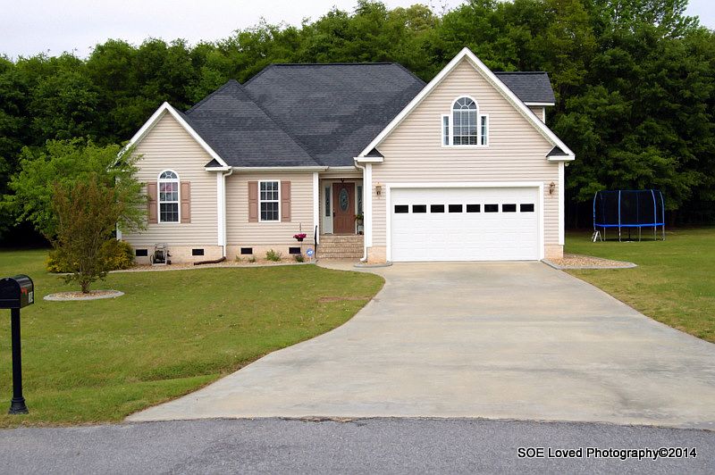 1st image of 104 Paul Michael Cir