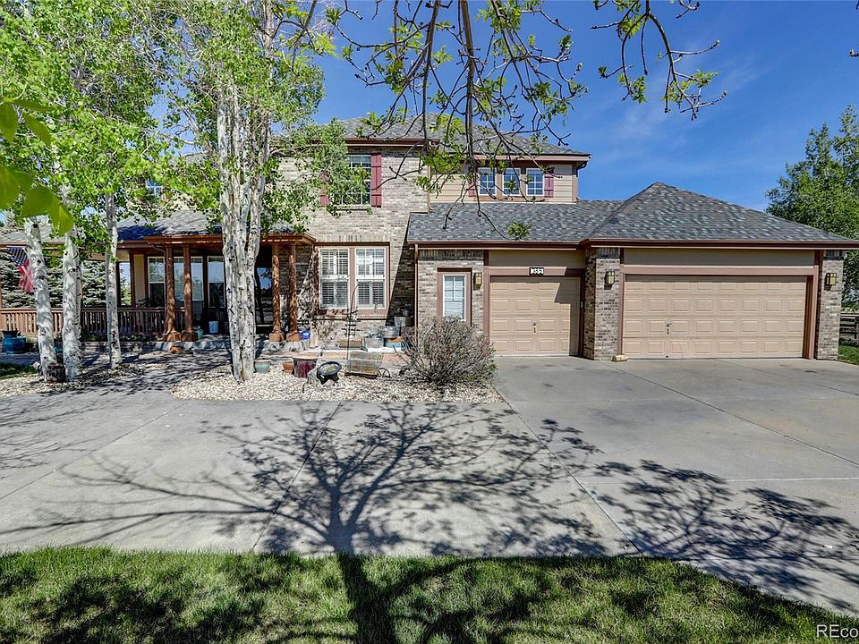 1st image of 365 Antelope Dr W