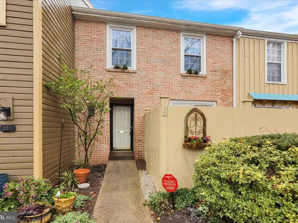 110 Medinah Dr, Reading, PA 19607