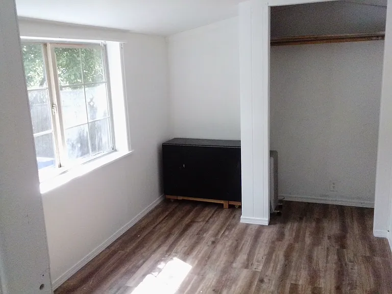 10002 28th Ave SW — Photo 5