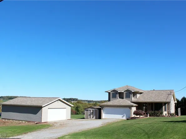 1468 Rauch Rd, East Palestine, OH 44413