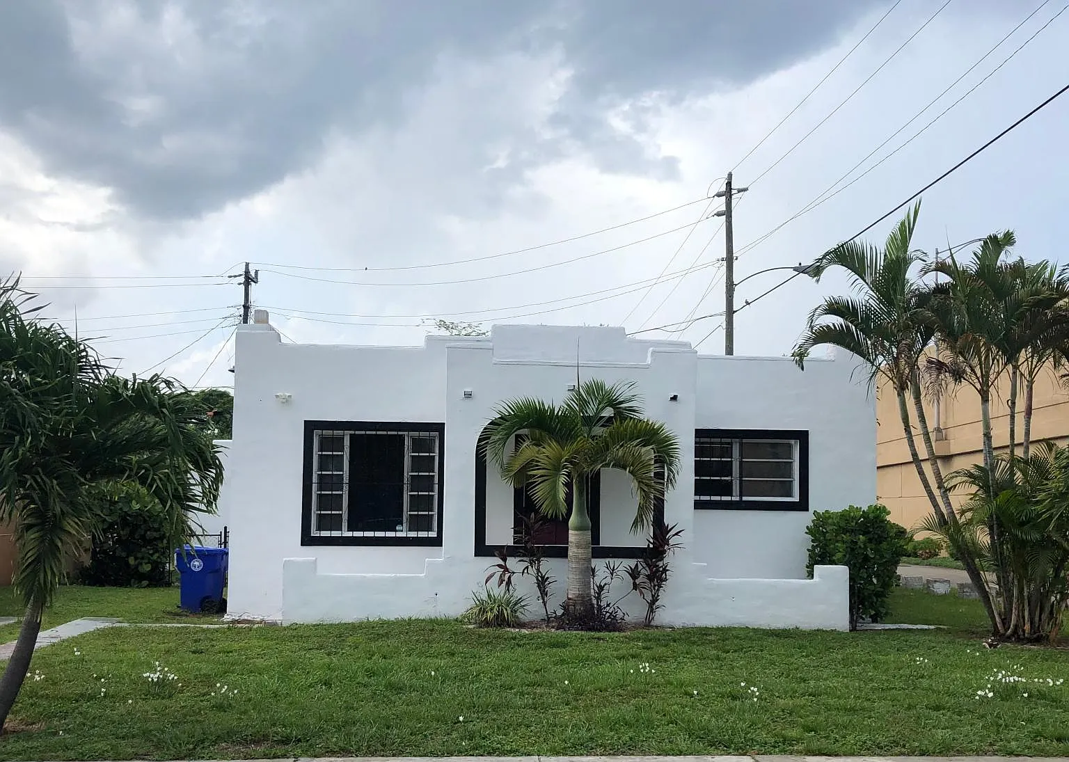 647 NW 46th St — Photo 2