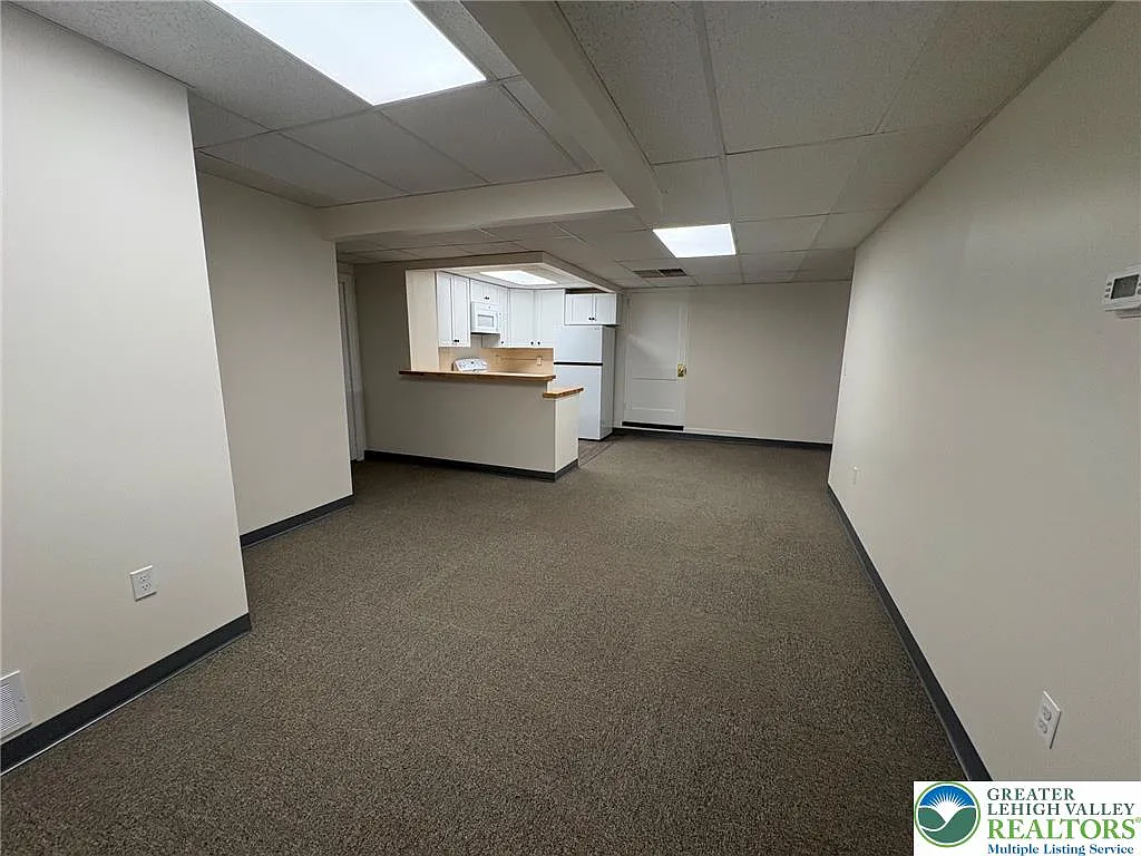 2 bed, 848 sqft, $1,375 — Photo 3