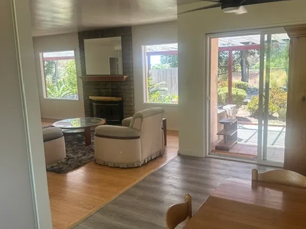 480 Paradise View Dr, Vista, CA 92083