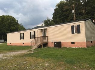 27 Lepage Ln, Belle, WV 25015