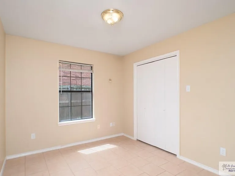 365 Mango Ln — Photo 9
