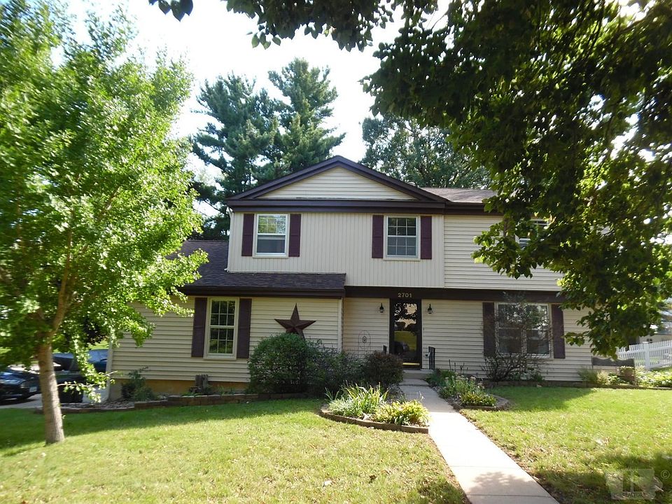 1st image of 2701 Meadowbrook Dr