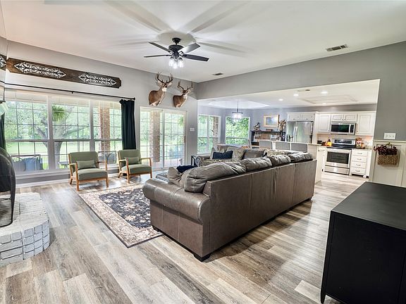 3rd image of 7059 Golf Dr
