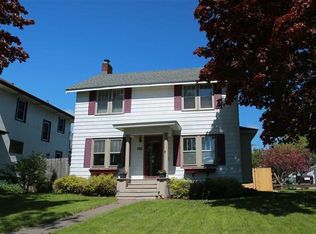 1921 E 9th St, Duluth, MN 55812