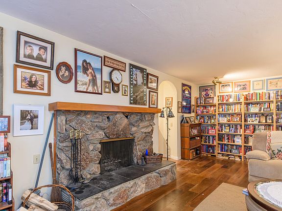 5th image of 1461 Windsor Dr