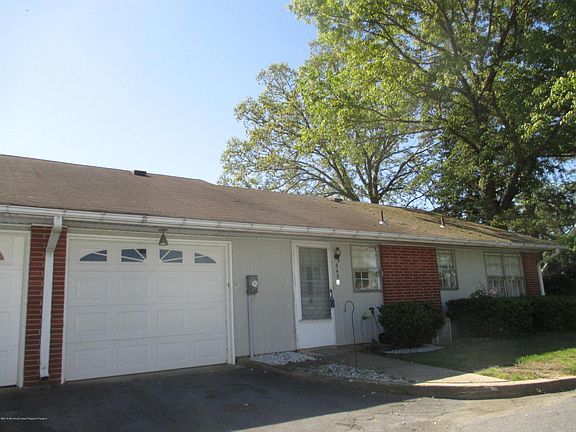 3rd image of 649A Plymouth Dr #100A