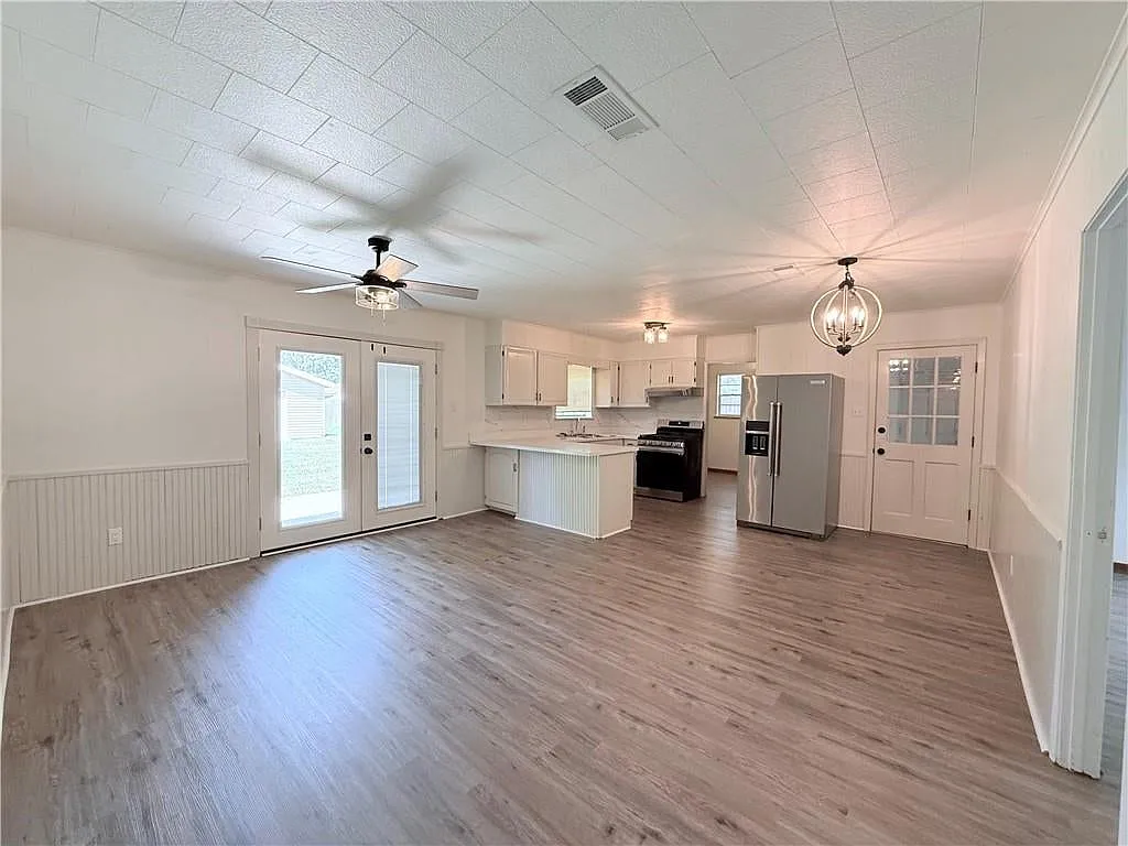 3 bed, 1650 sqft, $2,250 — Photo 4