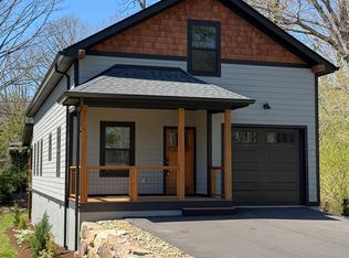 203-2 S Oconeechee Ave, Black Mountain, NC 28711