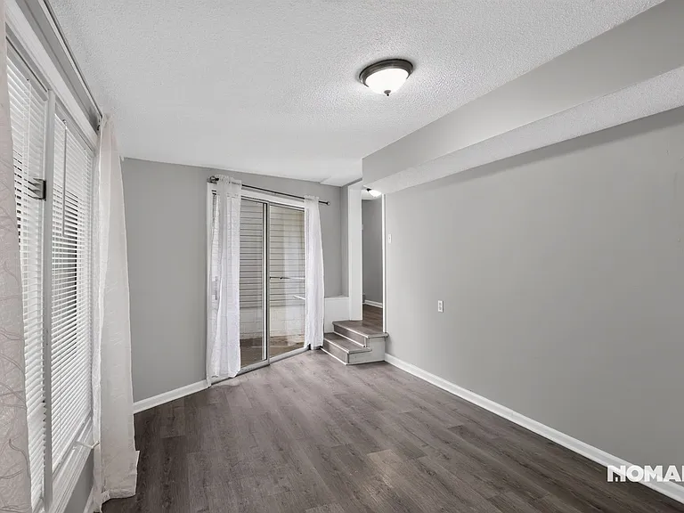 420 E Aberdeen St — Photo 8