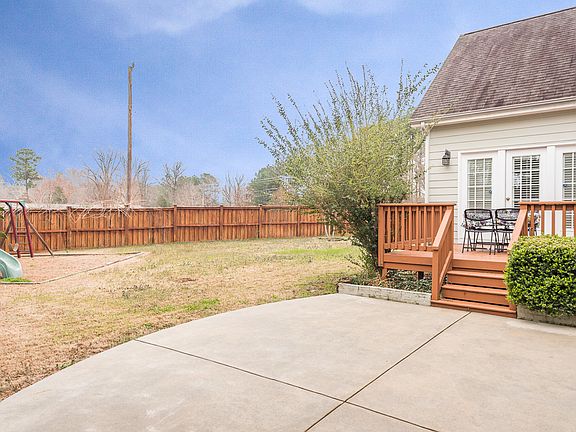 5th image of 2809 Lindenshire Dr
