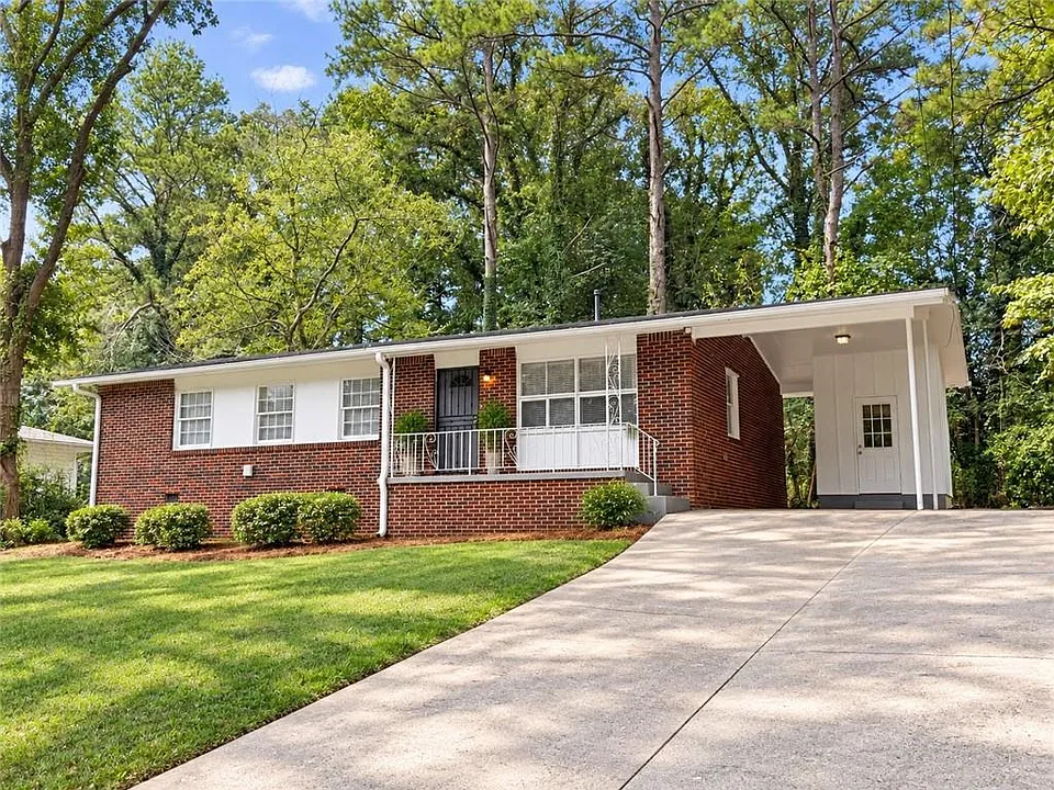 2319 Collier Dr