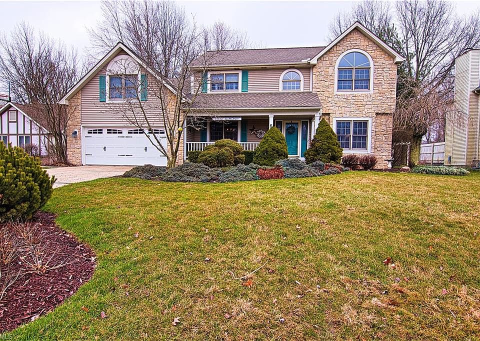 1st image of 635 Blossom Dr