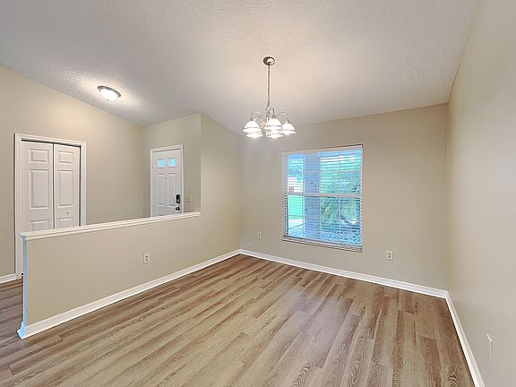 3rd image of 10200 Joanies Run