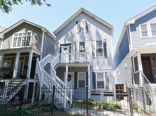 1738 W Nelson St #2, Chicago, IL 60657