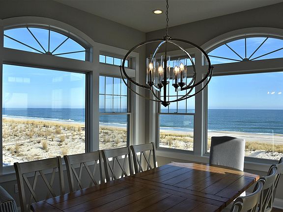 Gorgeous Ocean Views! 5 Beds/4.5 Baths Starting At $10,000 Per Week