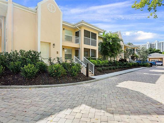 4th image of 5635 Turtle Bay Dr #I-8