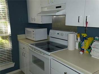 3rd image of 6606 Boleynwood Dr
