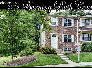 3973 Burning Bush Ct, Fairfax, VA 22033