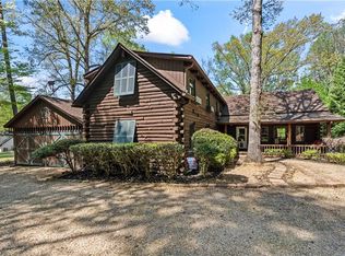 6661 Woodlake Dr, Flowery Branch, GA 30542