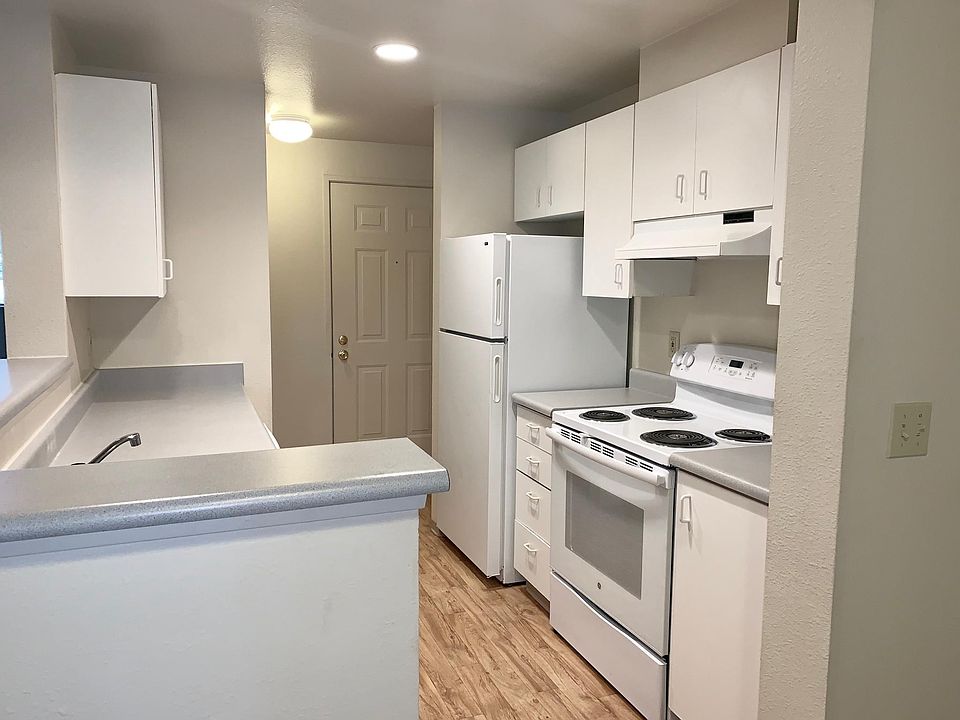 1st image of 12229 NE 130th Way #G203