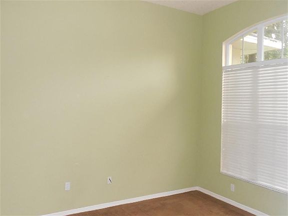 4th image of 2218 Valrico Forest Dr