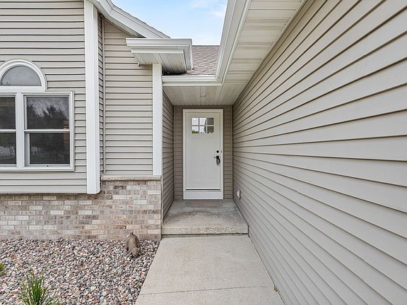 2nd image of N2460 Benjamin Dr