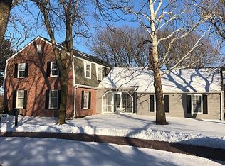 7200 S 70th St, Lincoln, NE 68516
