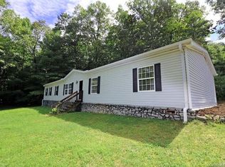 610 Bye Leaf Cove Rd, Penrose, NC 28766